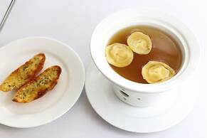 Palace Gate Hotel & Resort By EHM