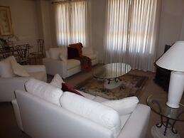 City Escape 2BD in Adelaides East End 2