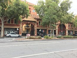 City Escape 2BD in Adelaides East End 2