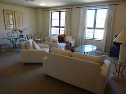 City Escape 2BD in Adelaides East End 2