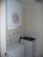 City Escape 3BD in Adelaides East End 5