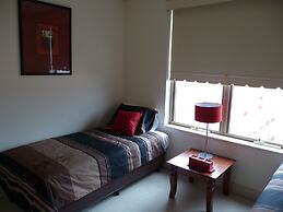 City Escape 3BD in Adelaides East End 5