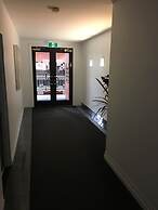 City Escape 3BD in Adelaides East End 6