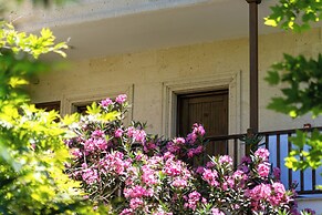 Cinarli Kasri Hotel