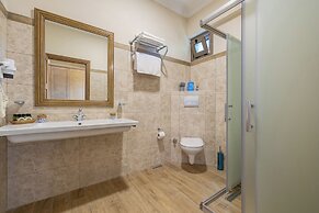Cinarli Kasri Hotel