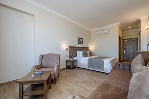 Cinarli Kasri Hotel