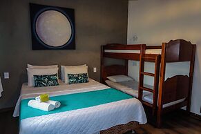 Bamboo Búzios Hostel