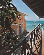 Bamboo Búzios Hostel