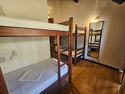 Bamboo Búzios Hostel