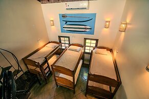 Bamboo Búzios Hostel