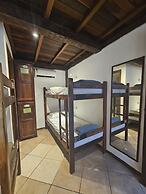 Bamboo Búzios Hostel