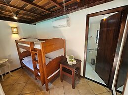 Bamboo Búzios Hostel