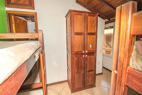 Bamboo Búzios Hostel