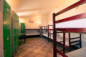 Bamboo Búzios Hostel