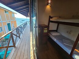 Bamboo Búzios Hostel