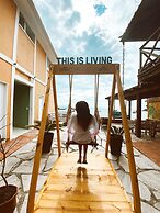 Bamboo Búzios Hostel