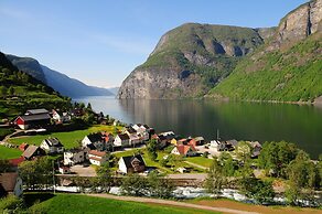 Visit Undredal