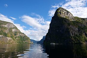 Visit Undredal
