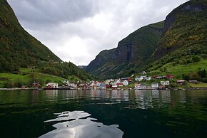 Visit Undredal