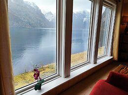 Visit Undredal