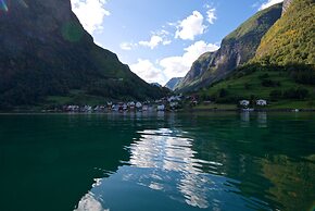 Visit Undredal