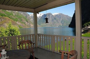 Visit Undredal
