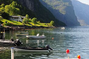 Visit Undredal