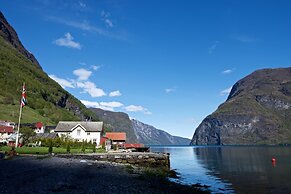 Visit Undredal
