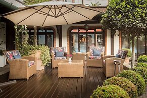 Serrazul Hotel  Distributed by Intercity