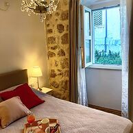 Rilati Old Town Palace