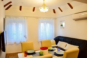 Rilati Old Town Palace