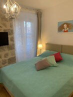 Rilati Old Town Palace