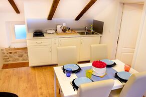 Rilati Old Town Palace