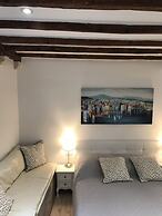 Rilati Old Town Palace