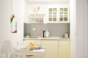 Rilati Old Town Palace