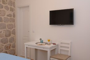 Rilati Old Town Palace