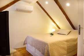 Rilati Old Town Palace