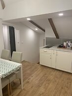 Rilati Old Town Palace