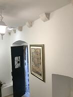 Rilati Old Town Palace