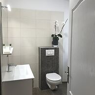 Rilati Old Town Palace