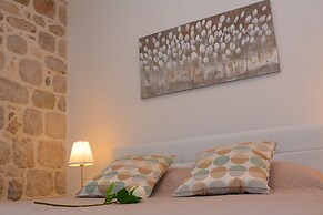 Rilati Old Town Palace