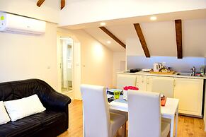 Rilati Old Town Palace