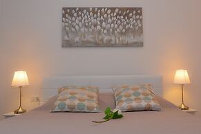 Rilati Old Town Palace