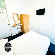 Sandhurst Hotel