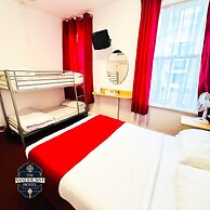 Sandhurst Hotel