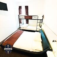 Sandhurst Hotel