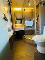 Travel Light Hotel