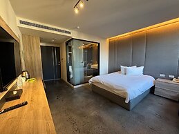 Travel Light Hotel