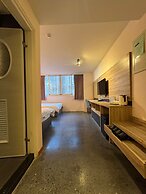 Travel Light Hotel