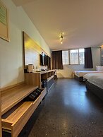 Travel Light Hotel